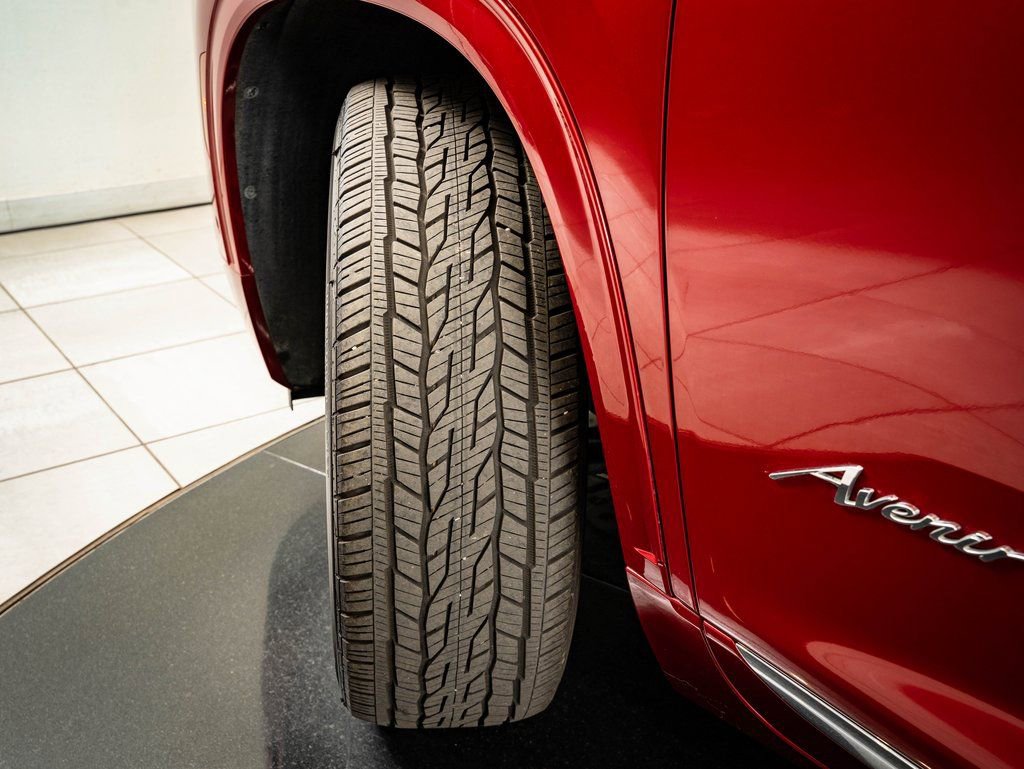 Used 2025 Buick Enclave Avenir w/ Super Cruise Package image 55