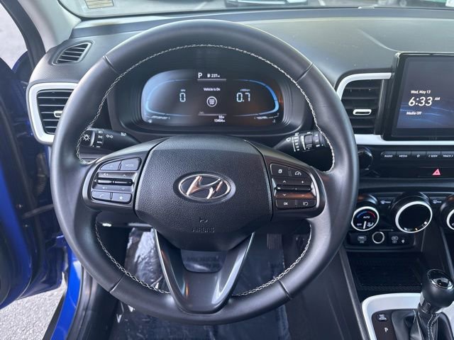 Used 2023 Hyundai Venue Limited w/ Cargo Package FWD image 17