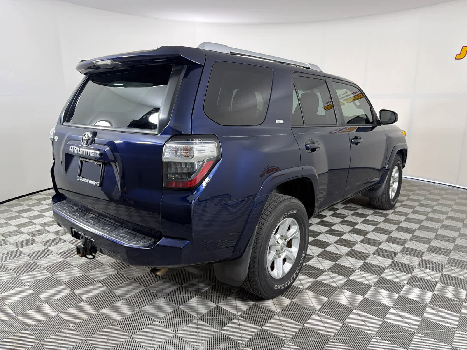 Used 2014 Toyota 4Runner SR5 RWD image 6