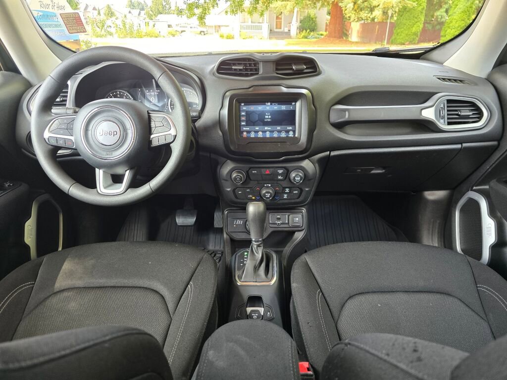 Used 2021 Jeep Renegade Sport image 17