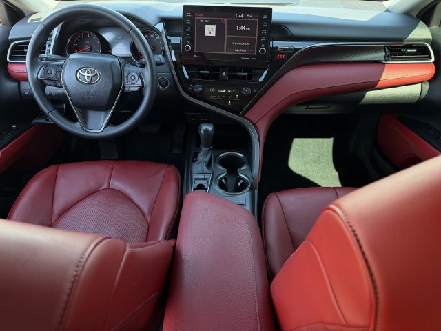 Used 2024 Toyota Camry XSE FWD image 10