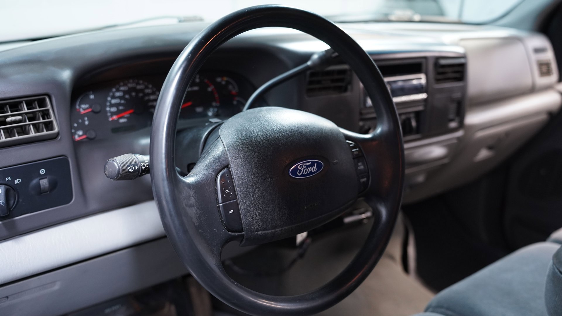 Used 2003 Ford F350 XLT RWD image 30
