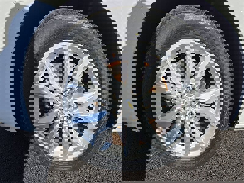 Used 2018 Chevrolet Impala LT image 9