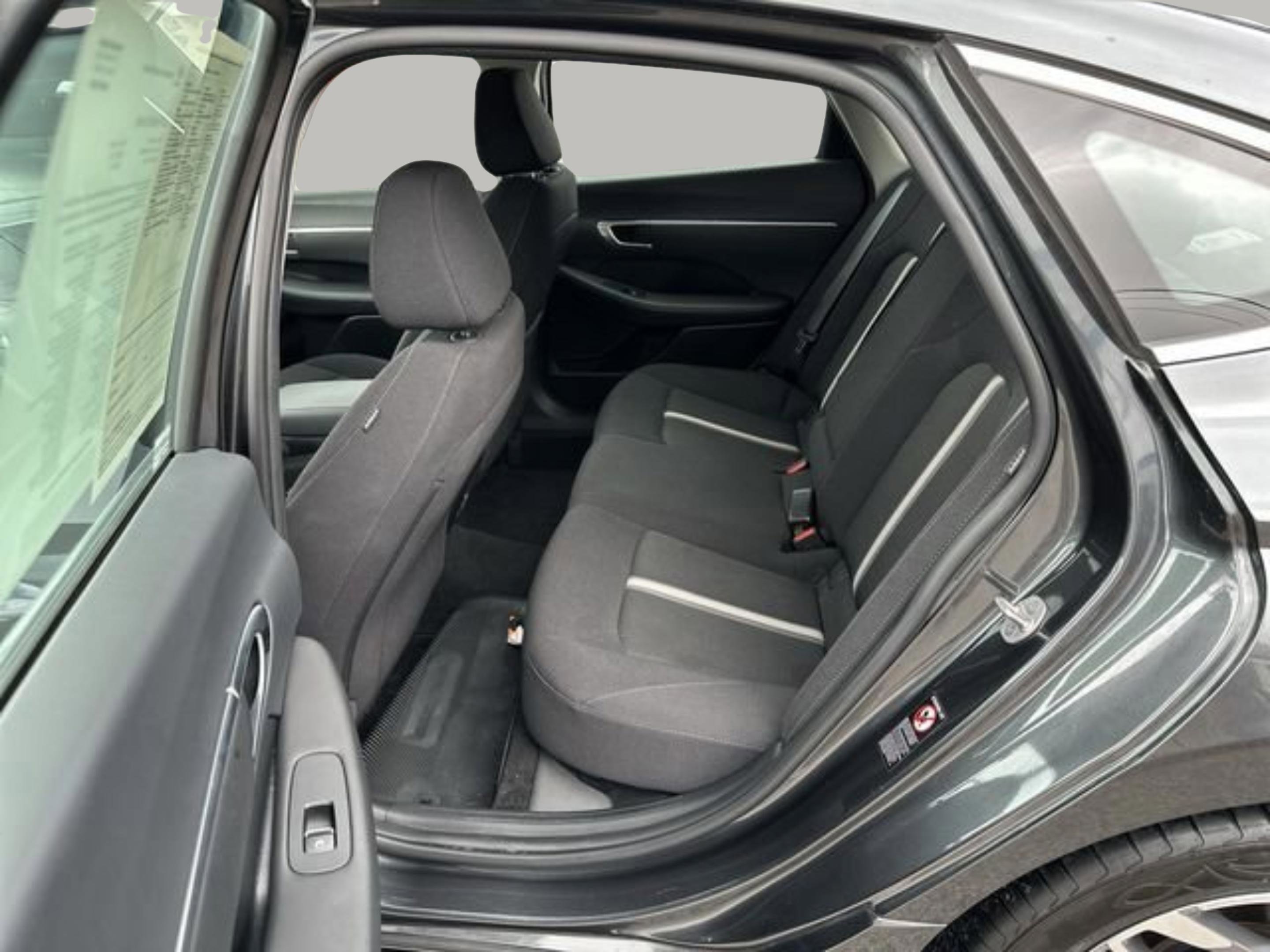 Certified 2023 Hyundai Sonata SEL w/ Convenience Package FWD image 21