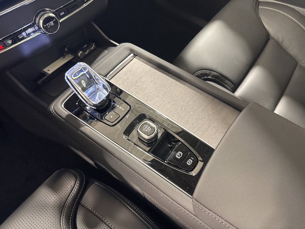 New 2026 Volvo XC90 B6 Ultra w/ Lounge Package AWD/4WD image 14