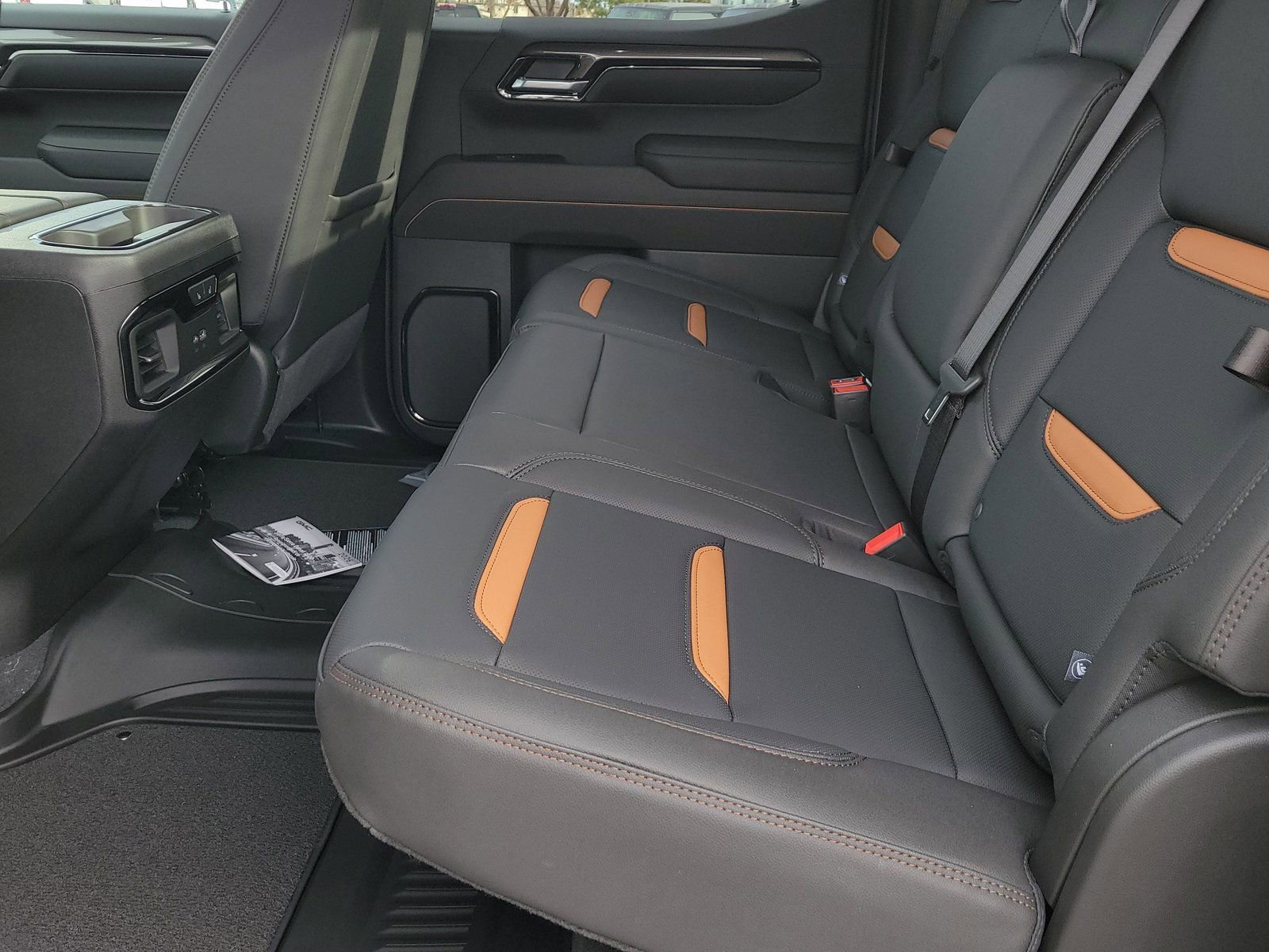 New 2026 GMC Sierra 1500 AT4 w/ AT4 Premium Package image 7