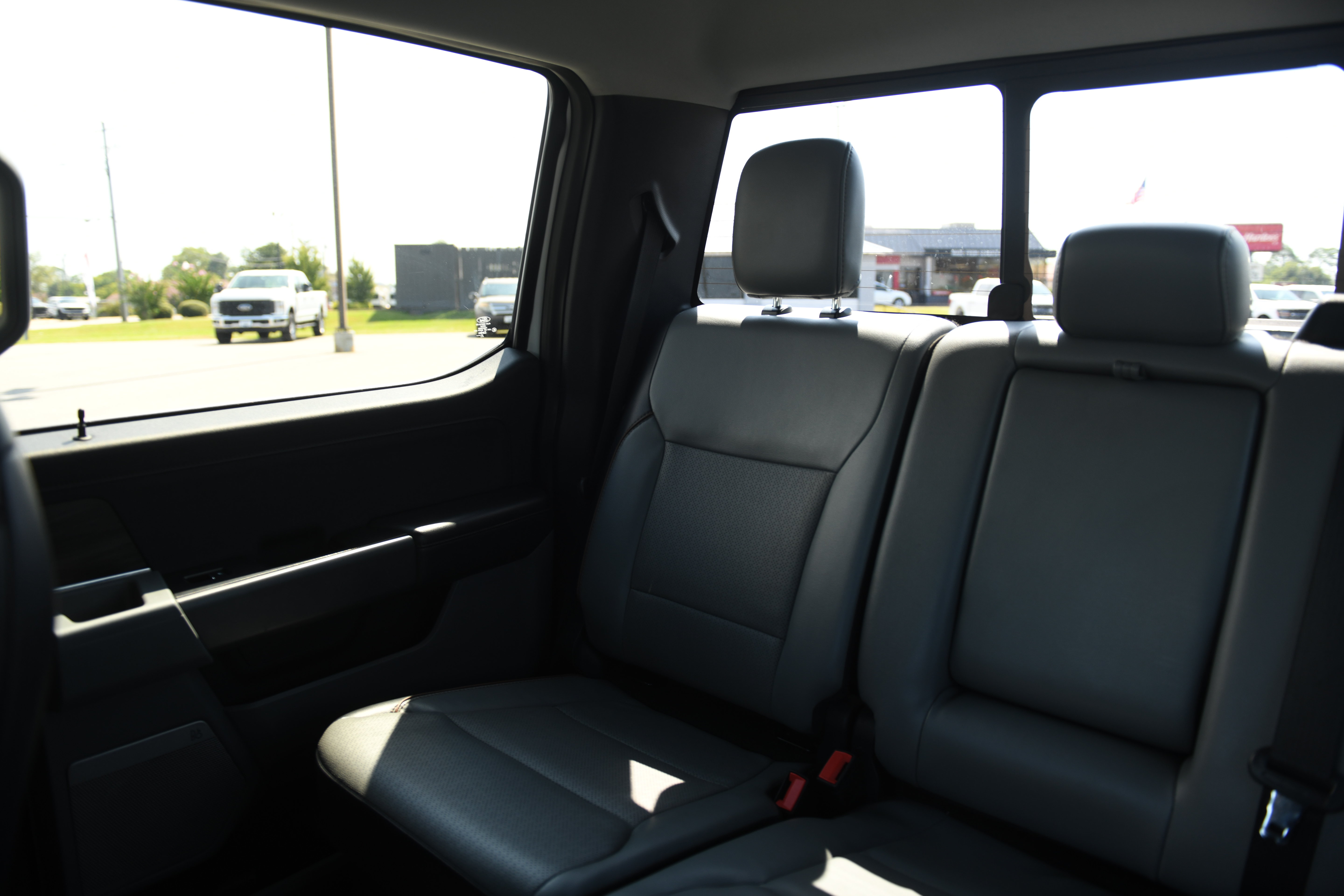 Used 2024 Ford F150 Lariat w/ Bed Utility Package AWD/4WD image 29