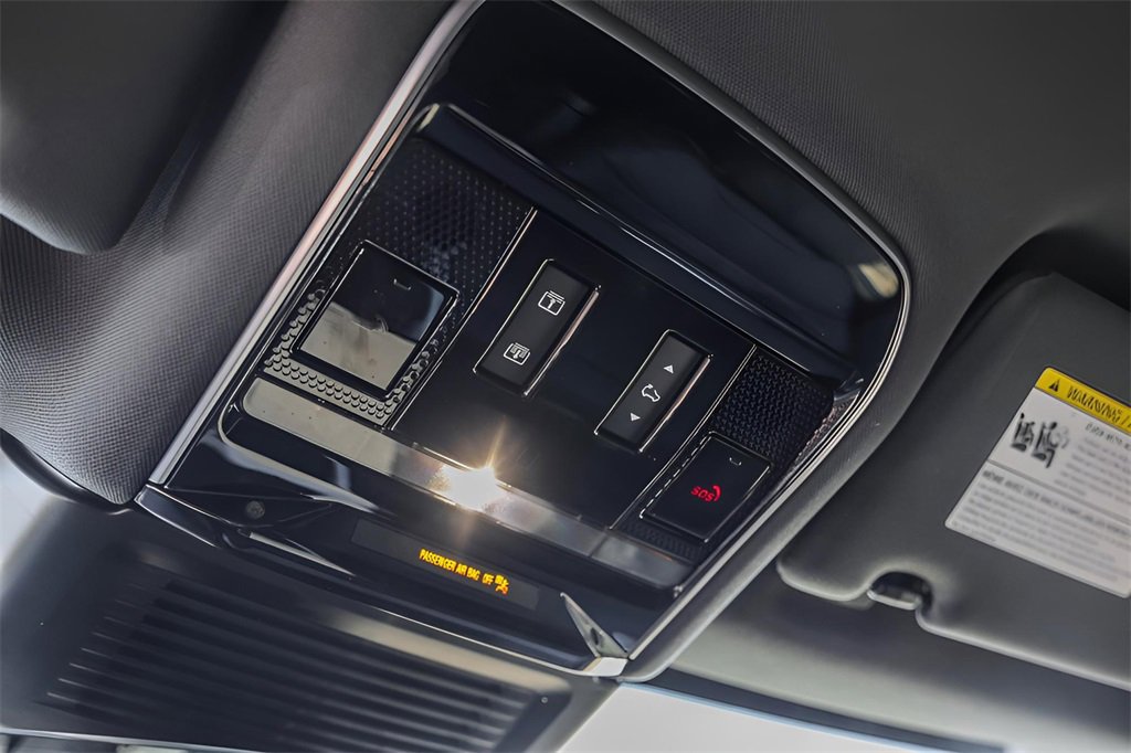 Used 2024 Land Rover Range Rover Sport Dynamic SE image 21