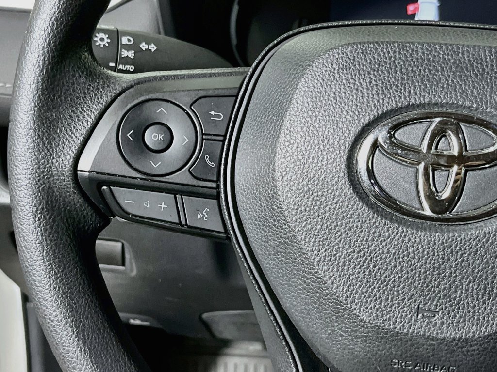 Used 2024 Toyota RAV4 XLE AWD/4WD image 16