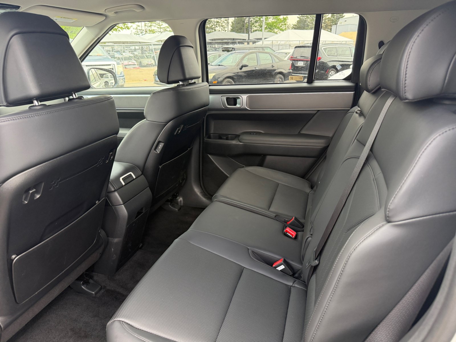 Used 2026 Hyundai Santa Fe SEL AWD/4WD image 17