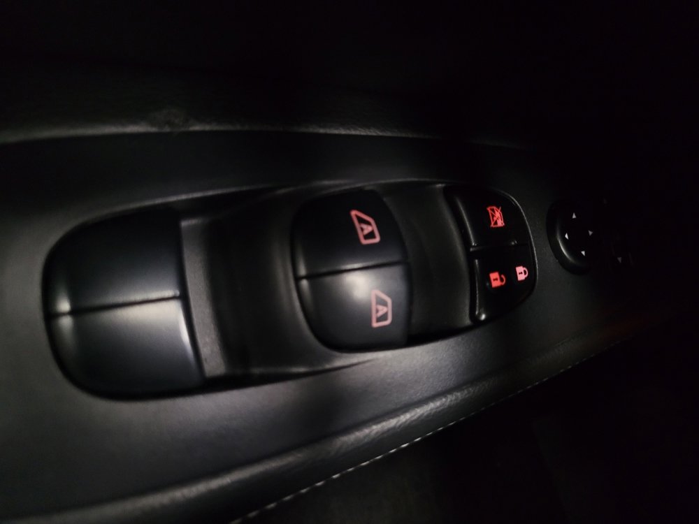 Used 2019 Nissan Pathfinder SL image 27