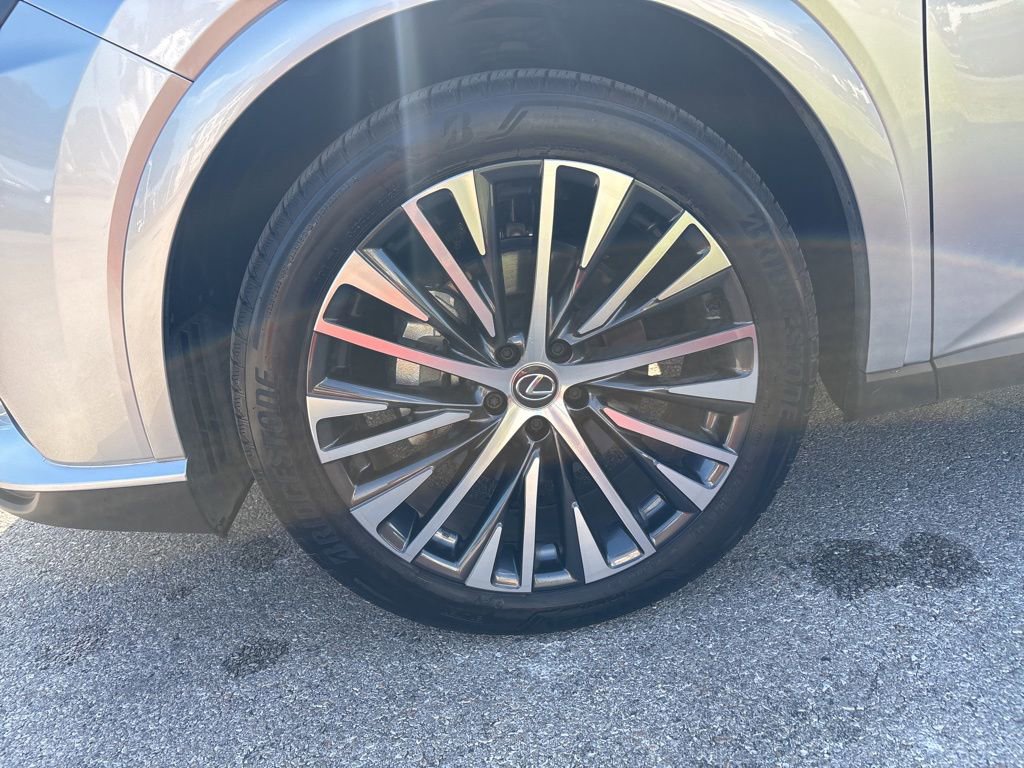 Certified 2025 Lexus RX 350 FWD image 10