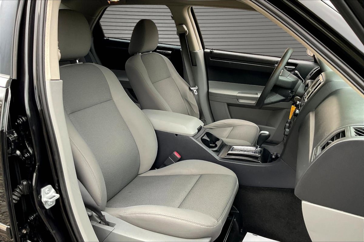 Used 2007 Chrysler 300 RWD image 27