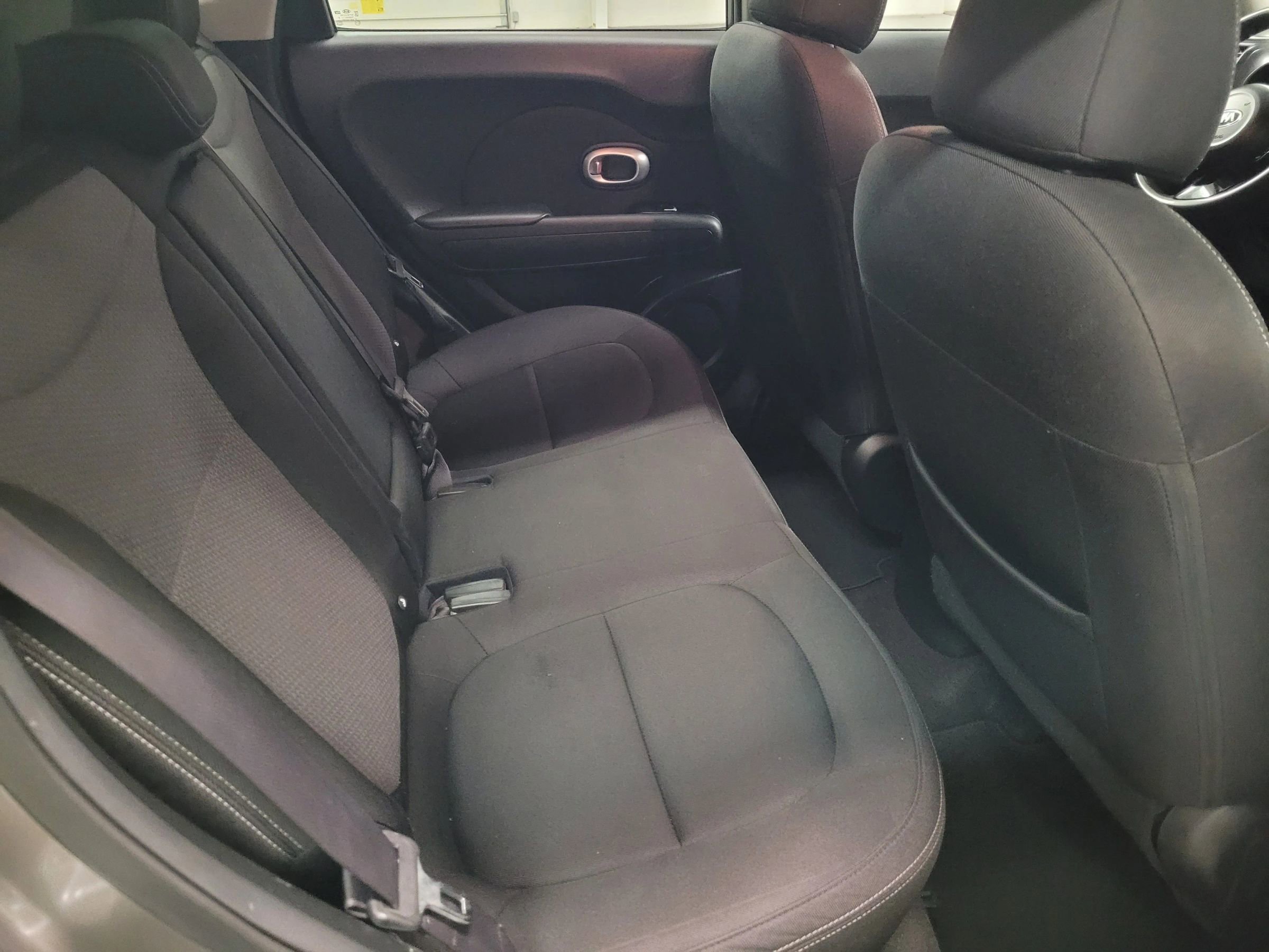 Used 2018 Kia Soul + image 19