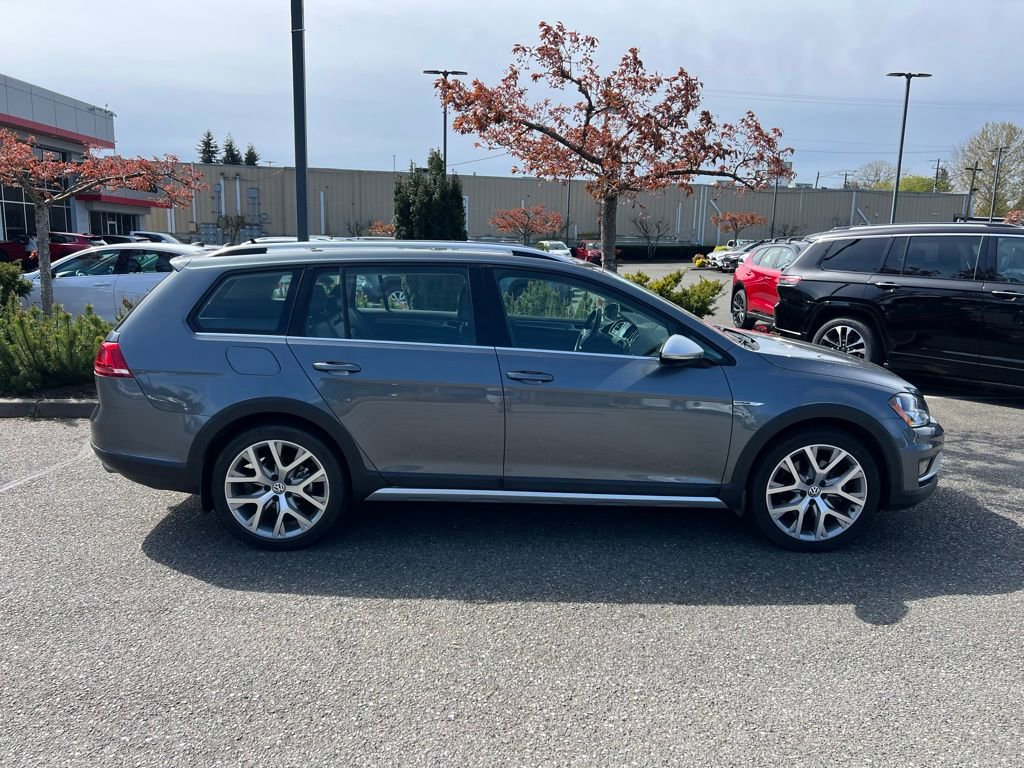 Used 2017 Volkswagen Golf Alltrack SEL AWD/4WD image 6