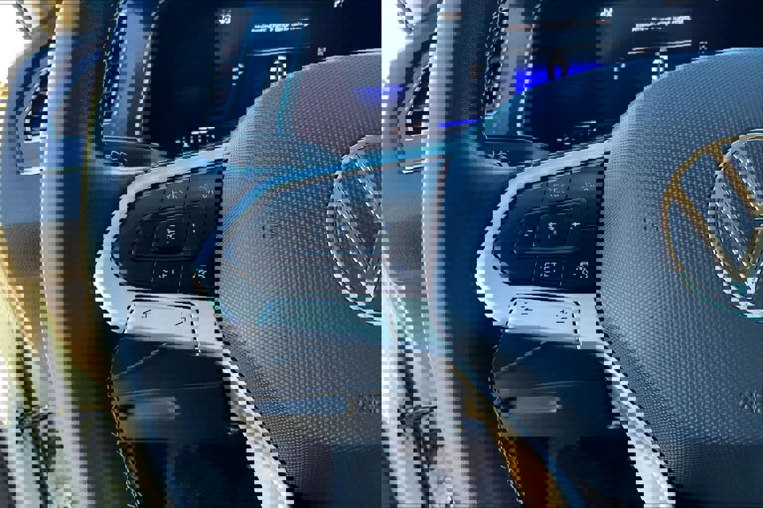 Used 2023 Volkswagen Tiguan SE image 23