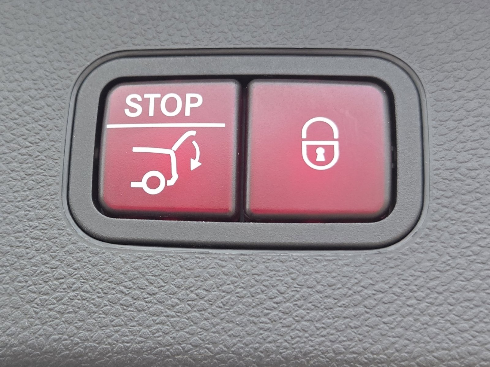 Used 2022 Mercedes-Benz GLC 300 4MATIC image 23