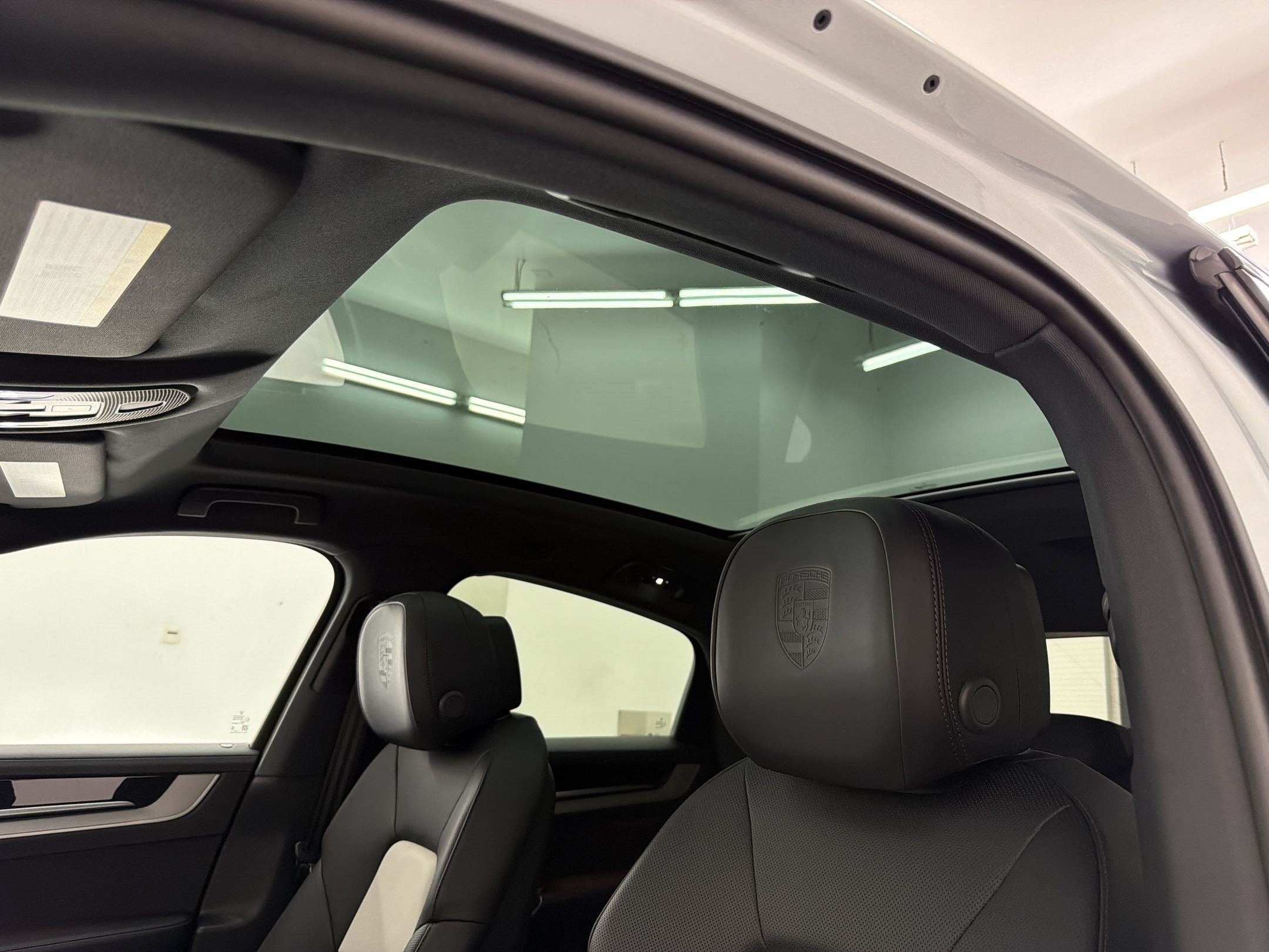 New 2026 Porsche Cayenne Coupe AWD/4WD image 14