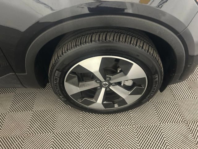 Used 2025 Volvo XC40 B5 Plus AWD/4WD image 42