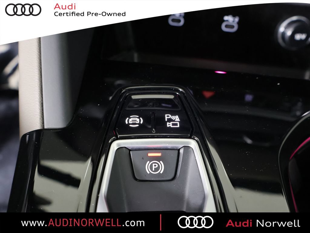 Certified 2025 Audi Q5 Premium w/ Convenience Package AWD/4WD image 5