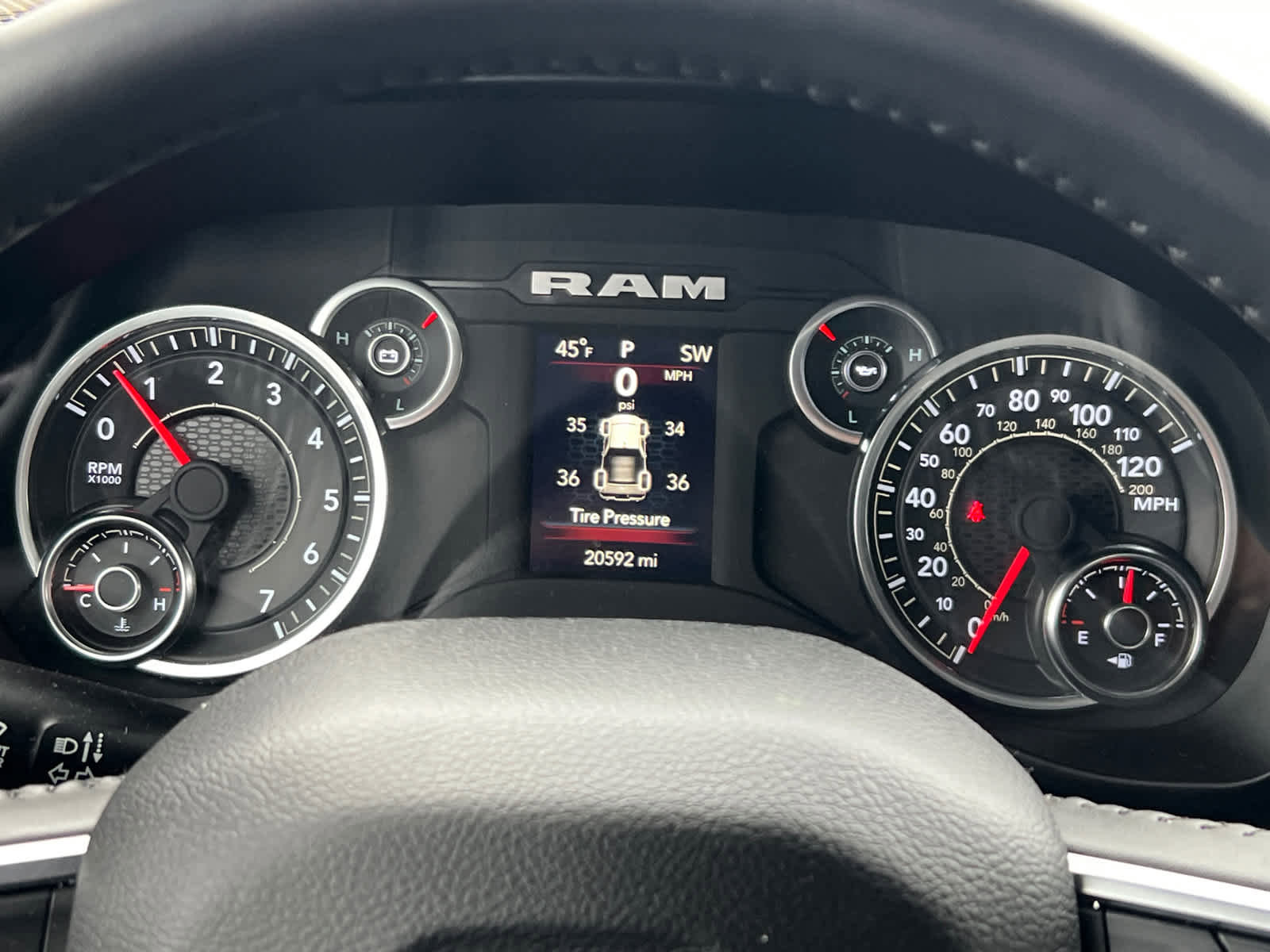 Used 2024 RAM 1500 Big Horn AWD/4WD image 17