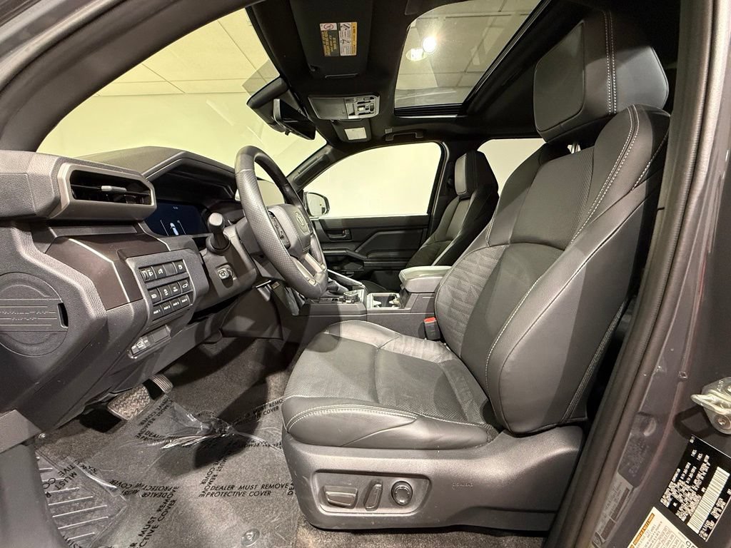 Certified 2025 Toyota 4Runner 4WD image 13