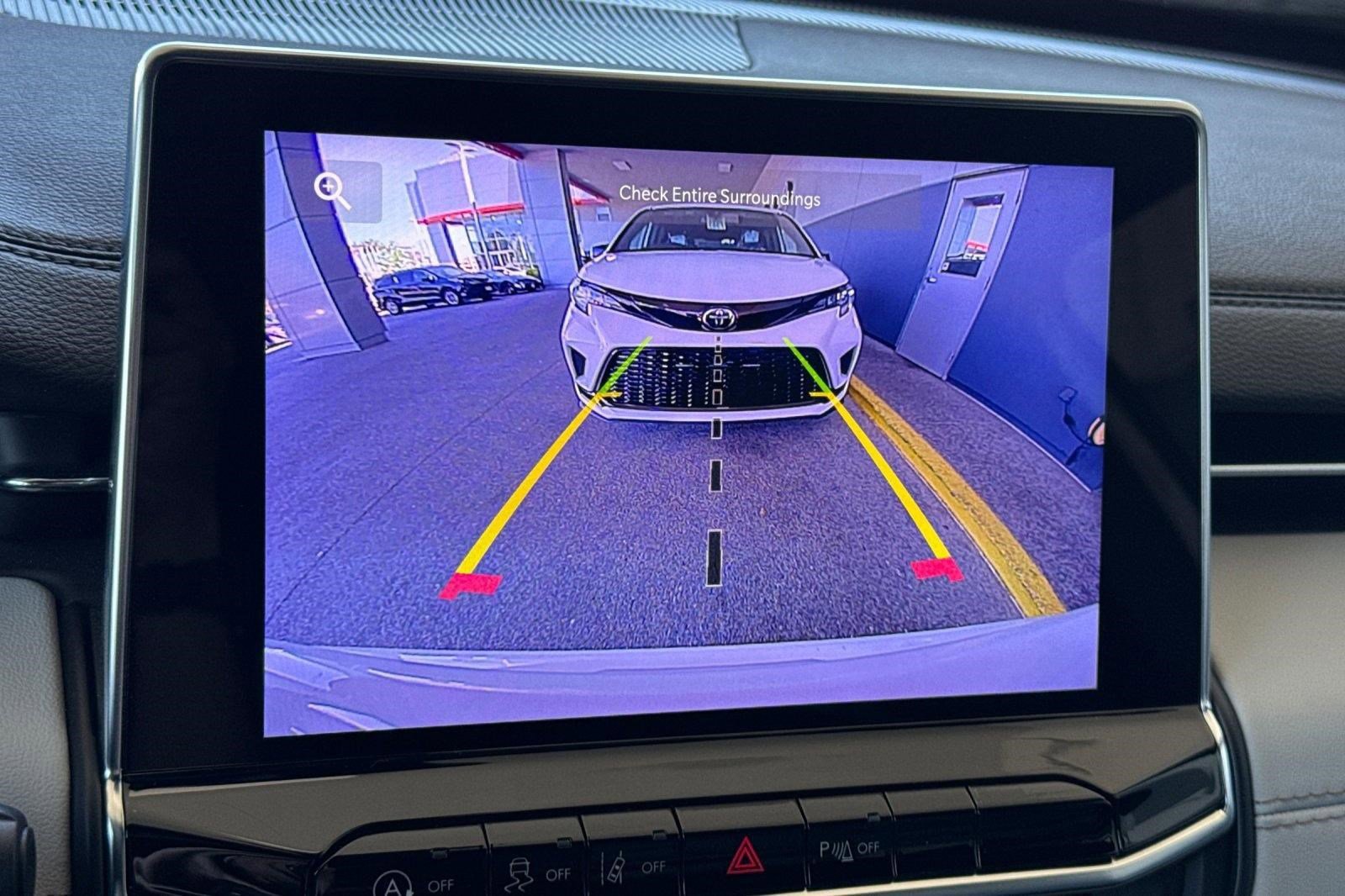 Used 2025 Jeep Compass Limited image 16