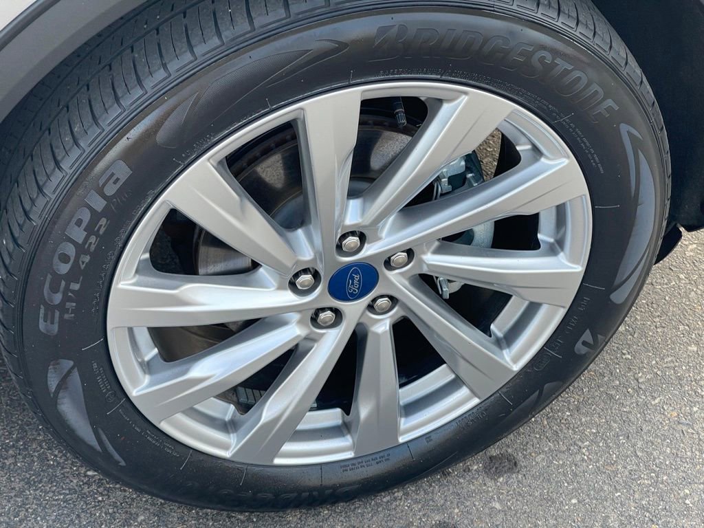 Used 2022 Ford Escape Titanium w/ Titanium Elite Package image 30