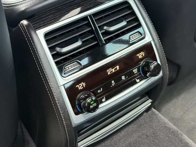 Used 2019 BMW 750i w/ Executive Package RWD image 14