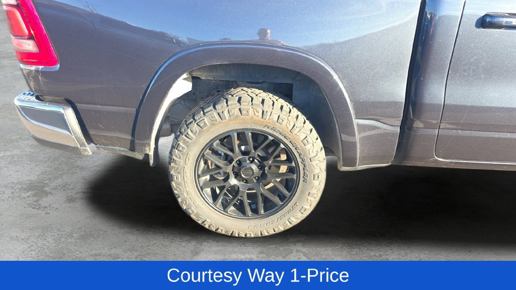 Used 2021 RAM 1500 Laramie AWD/4WD image 12