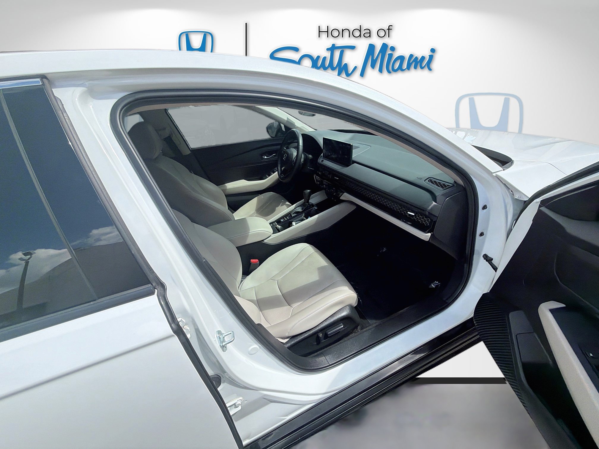Used 2024 Honda Accord EX-L image 31