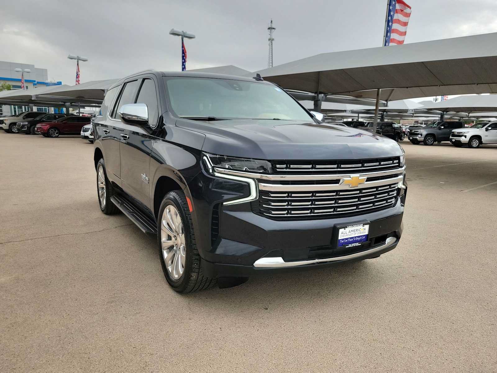 Used 2022 Chevrolet Tahoe Premier w/ Texas Edition RWD image 2