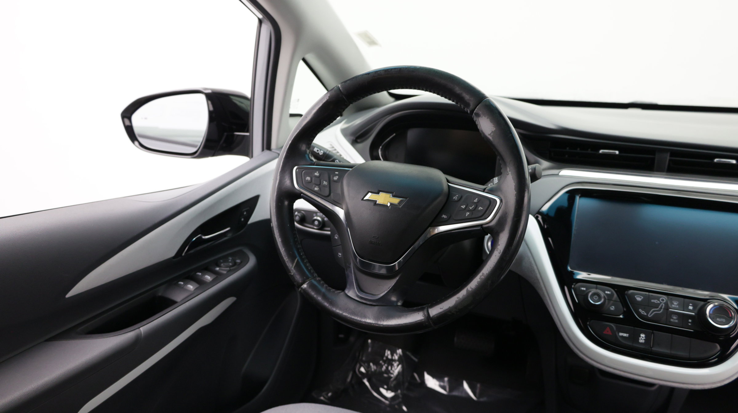 Used 2021 Chevrolet Bolt LT FWD image 35
