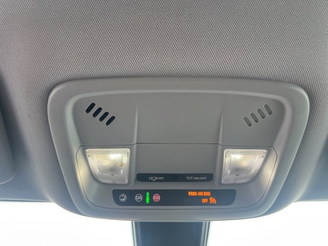 Used 2022 Chevrolet Malibu LT image 28