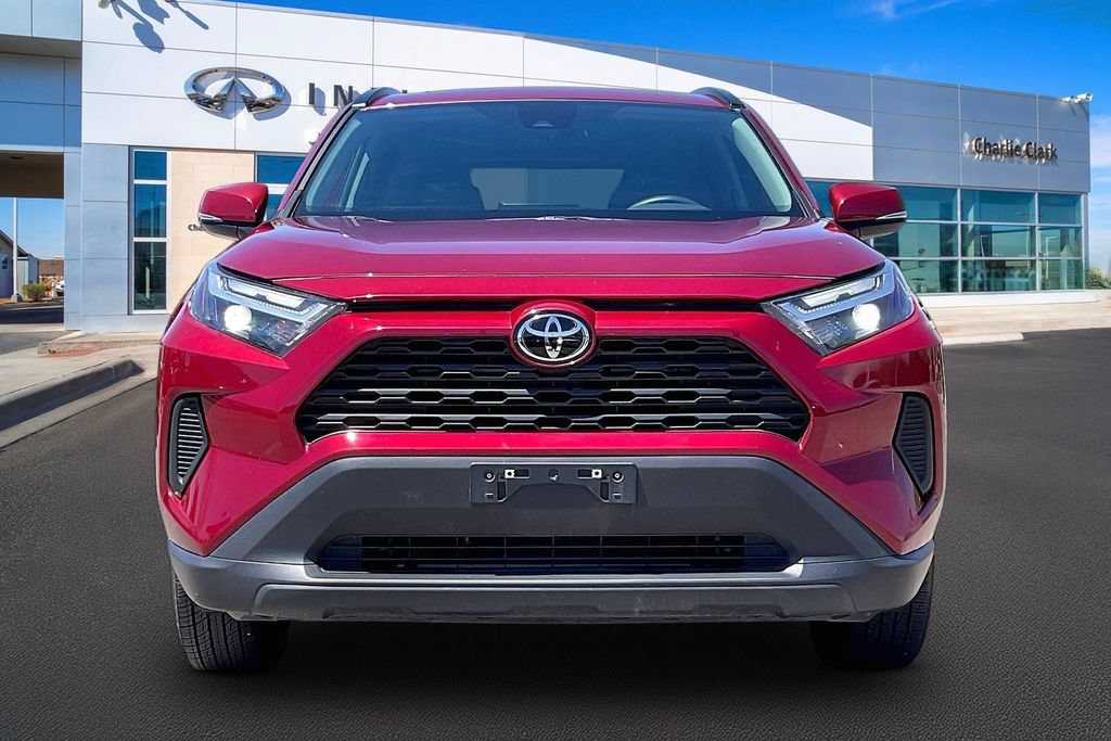 Used 2025 Toyota RAV4 XLE AWD/4WD image 3