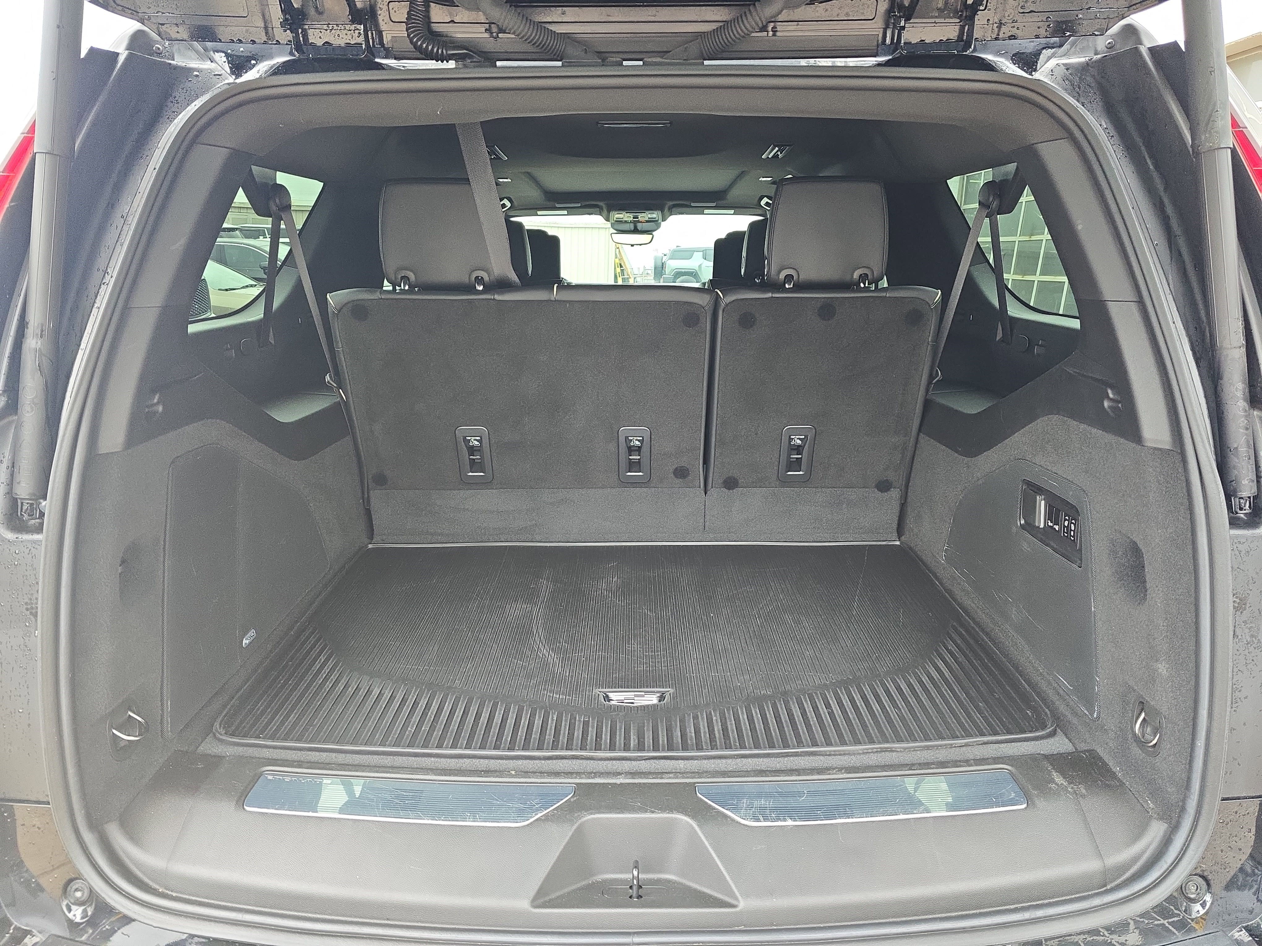 Certified 2023 Cadillac Escalade ESV Premium Luxury w/ LPO, Floor Liner Package AWD/4WD image 13