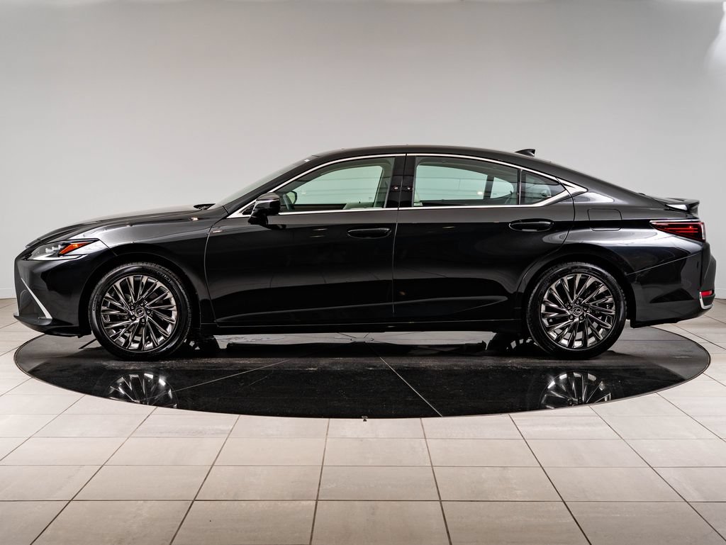 Certified 2024 Lexus ES 300h Ultra Luxury FWD image 5