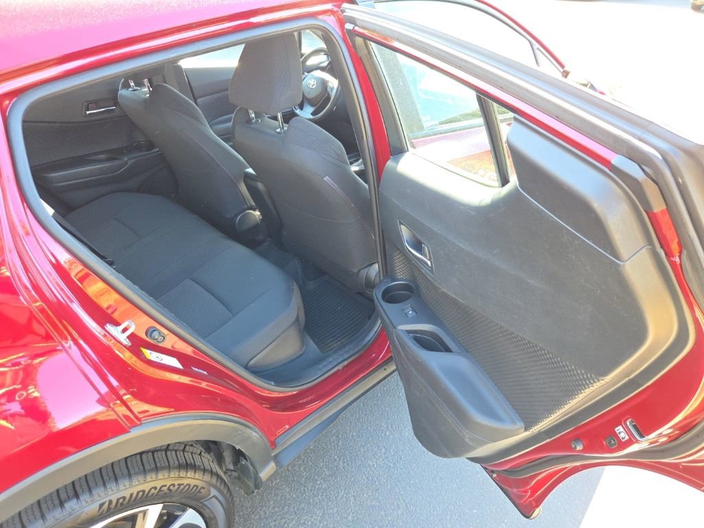 Used 2018 Toyota C-HR XLE image 17