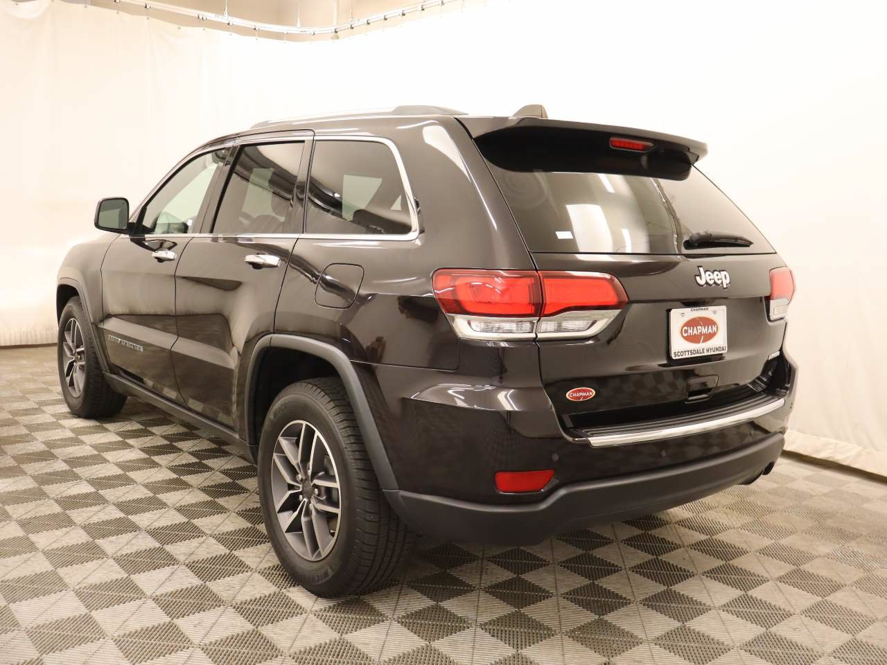 Used 2021 Jeep Grand Cherokee Limited RWD image 3