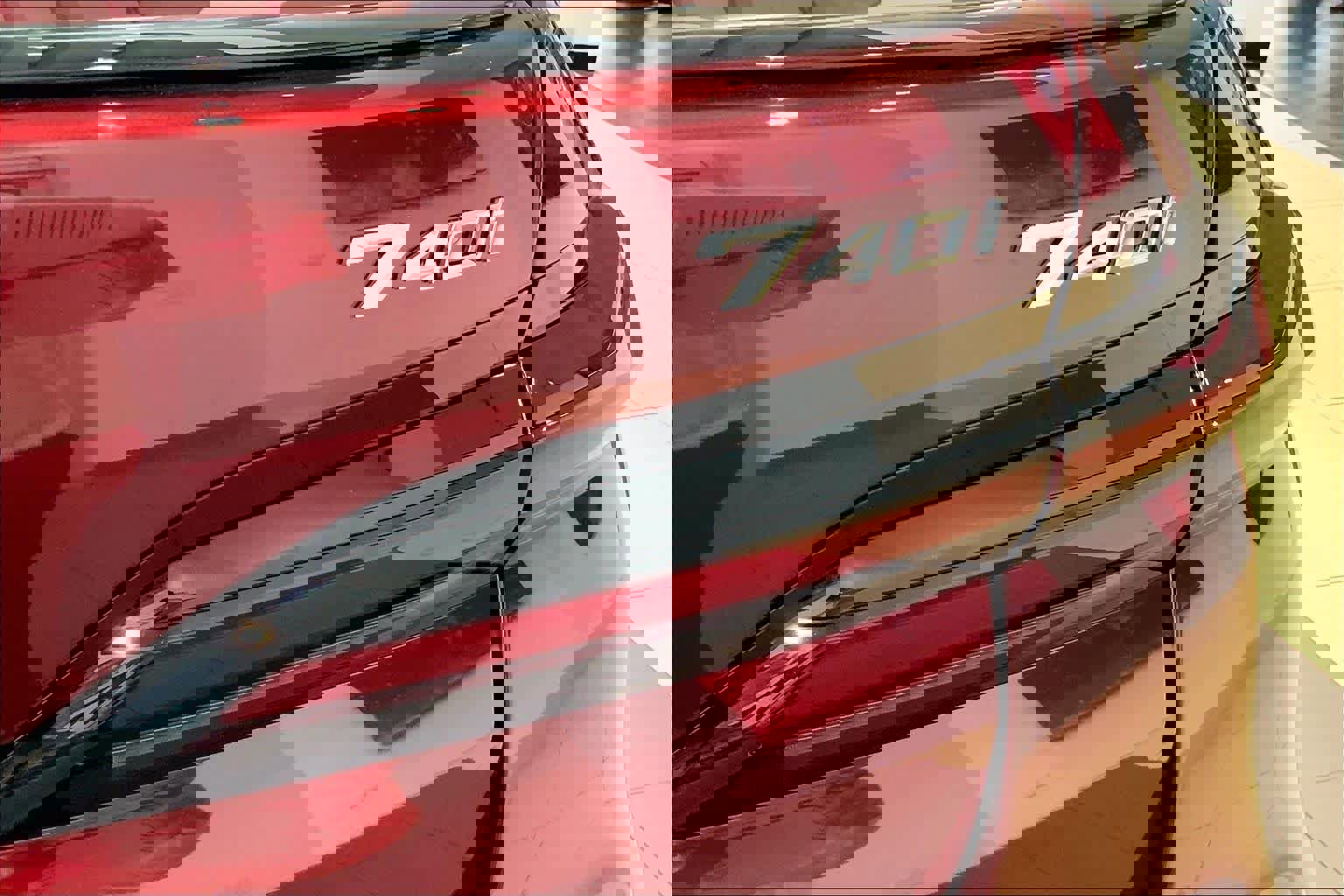 New 2026 BMW 740i xDrive image 14