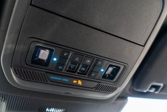 Used 2025 Ford Explorer ST image 34