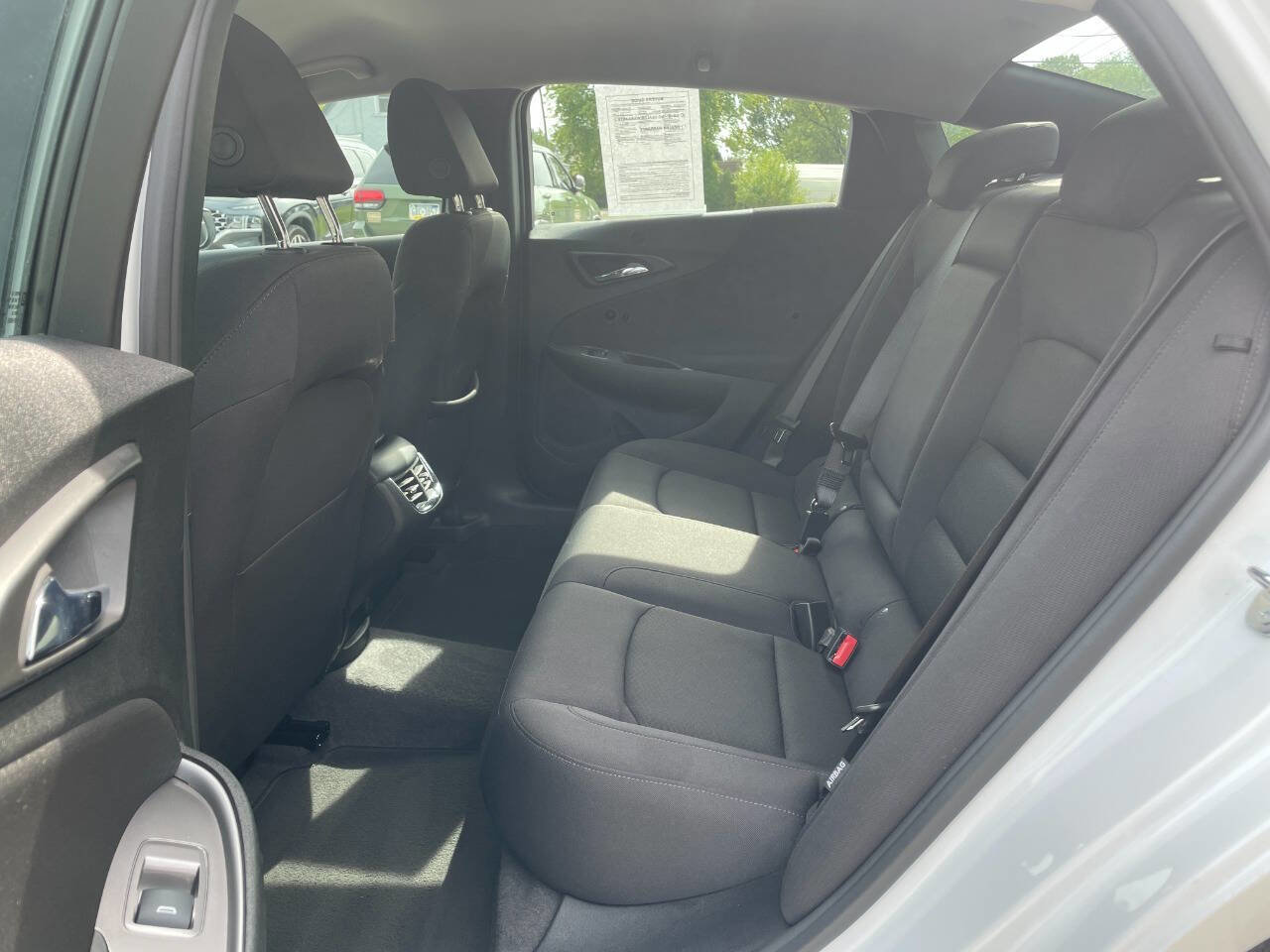Used 2023 Chevrolet Malibu LT image 21