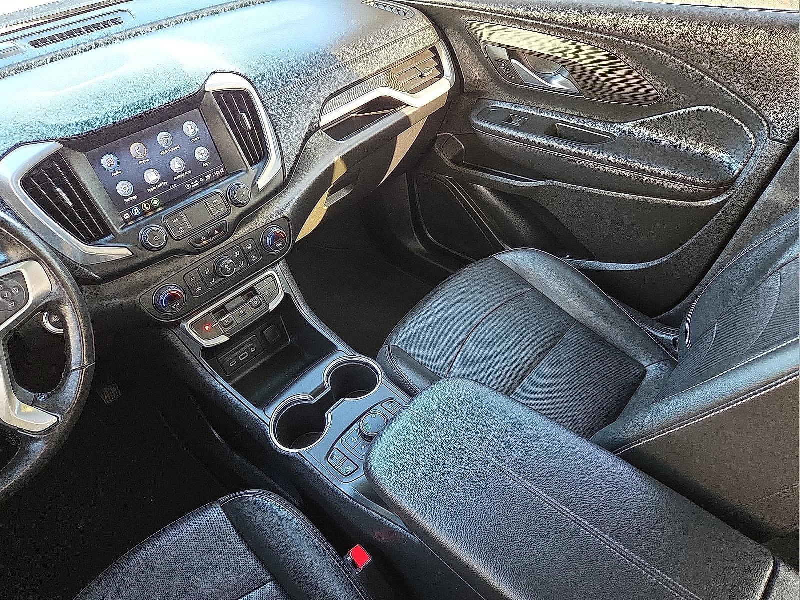 Used 2022 GMC Terrain SLT image 12