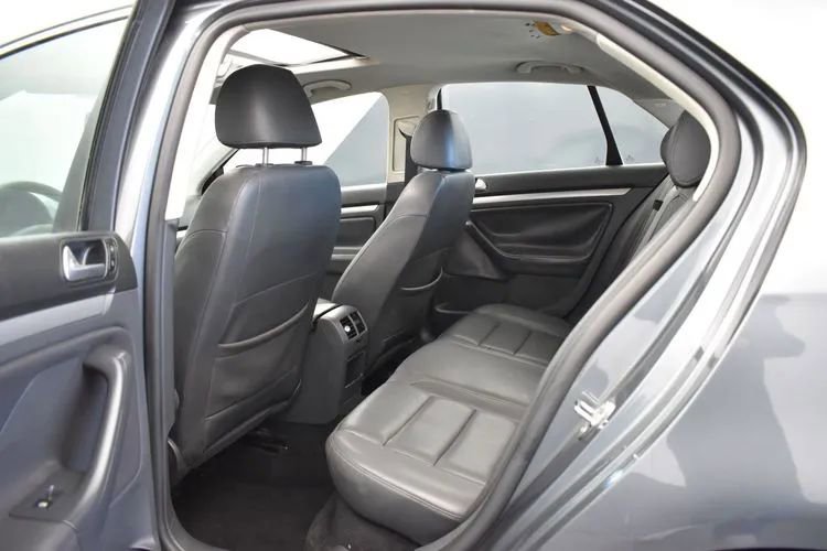 Used 2008 Volkswagen Jetta SE FWD image 15