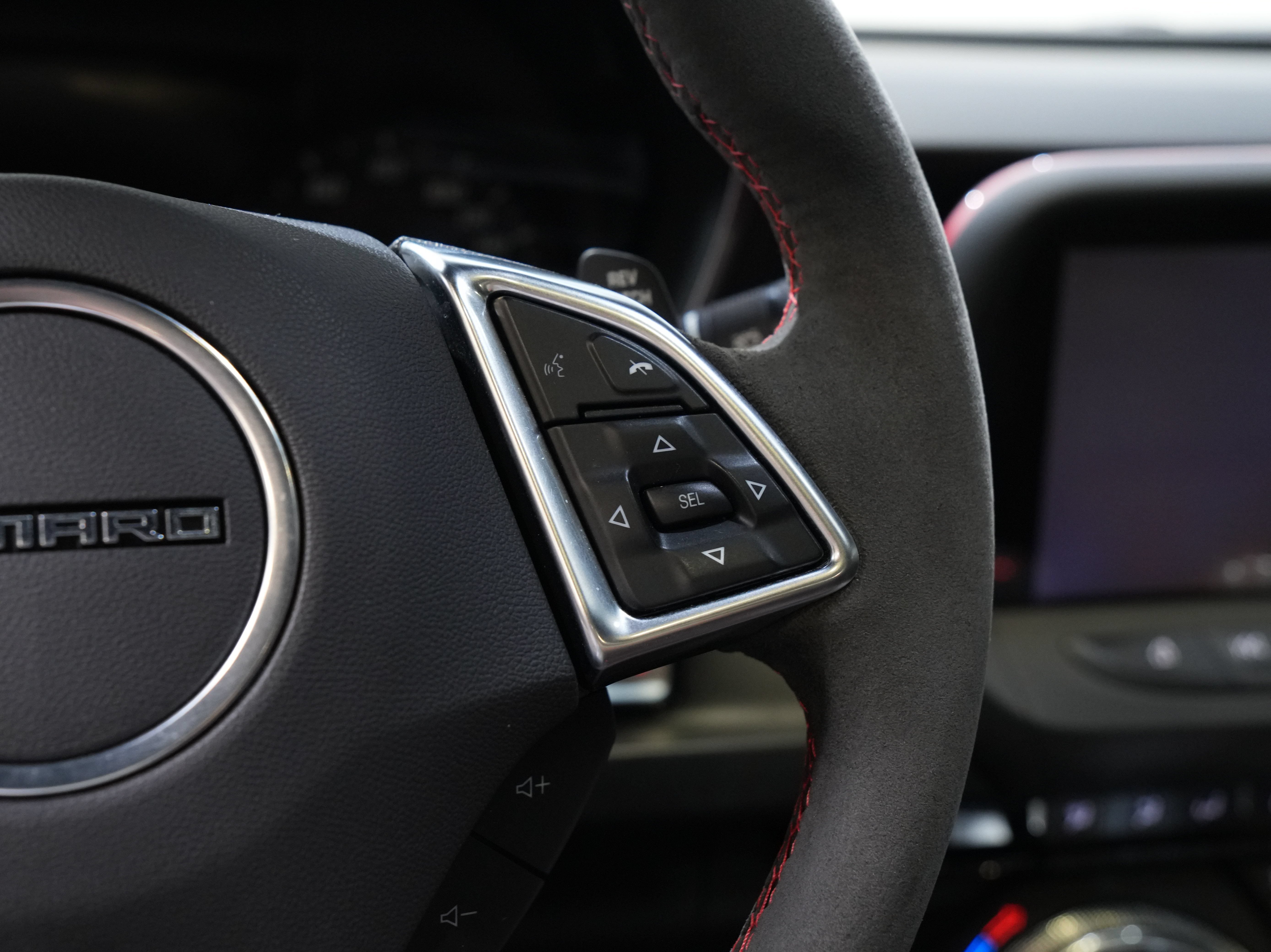 Used 2018 Chevrolet Camaro ZL1 RWD image 37