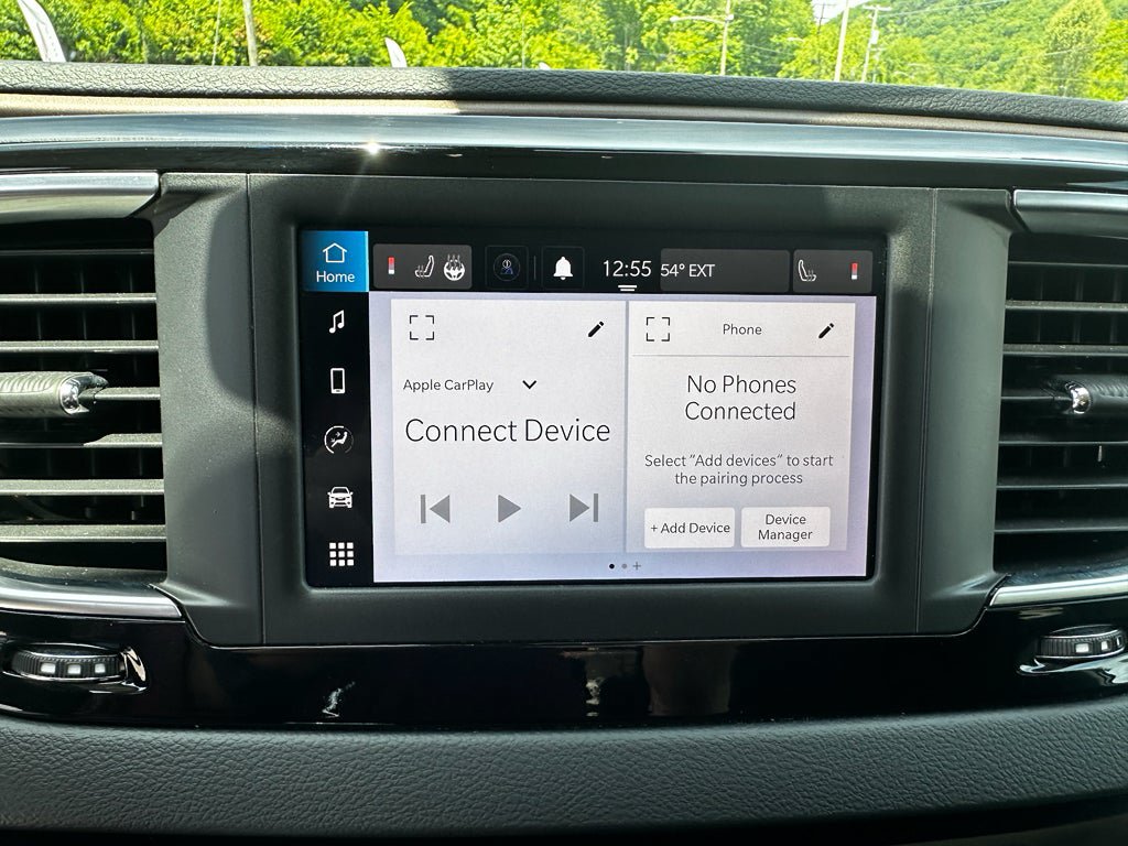 Used 2023 Chrysler Voyager LX FWD image 18