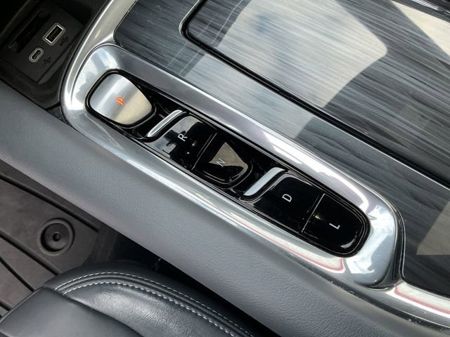 Used 2022 Buick Enclave Essence w/ Experience Buick Package image 37