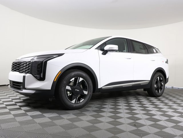 New 2026 Kia Sportage LX