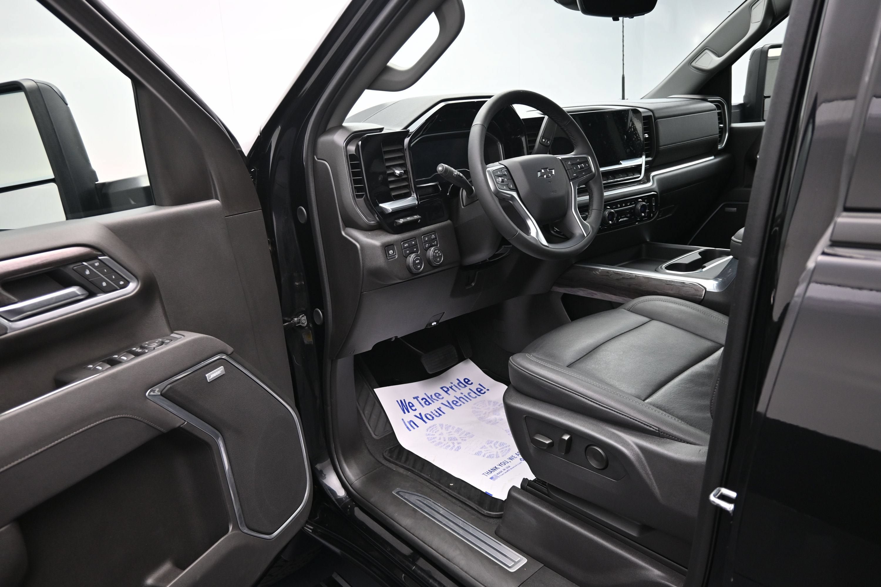 Used 2025 Chevrolet Silverado 2500 LTZ w/ Trail Boss Package AWD/4WD image 10
