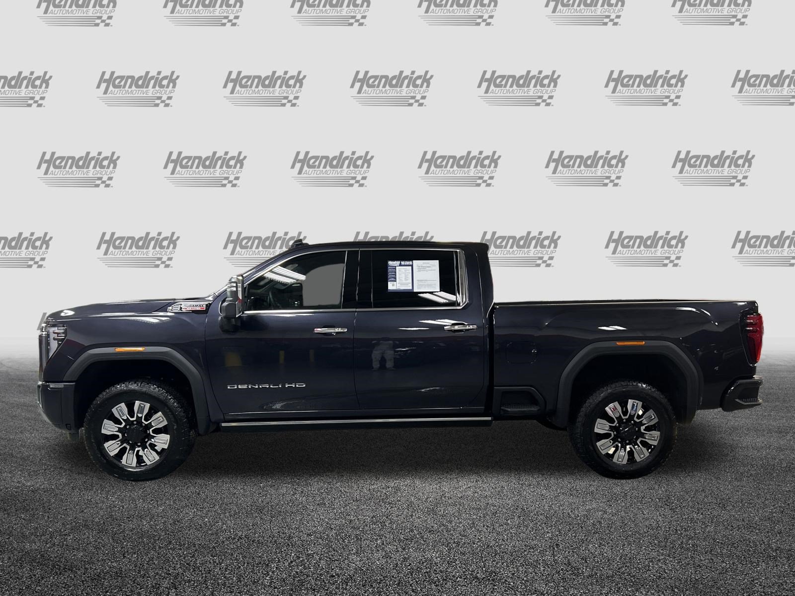 Used 2026 GMC Sierra 2500 Denali w/ Denali Reserve Package AWD/4WD image 7
